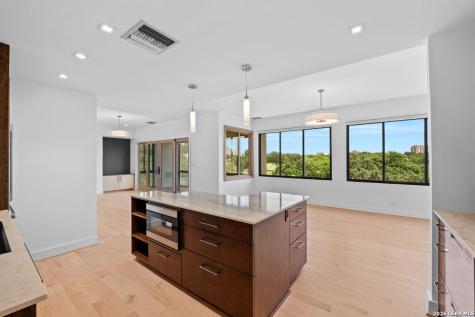 4001 N New Braunfels San Antonio TX 78209