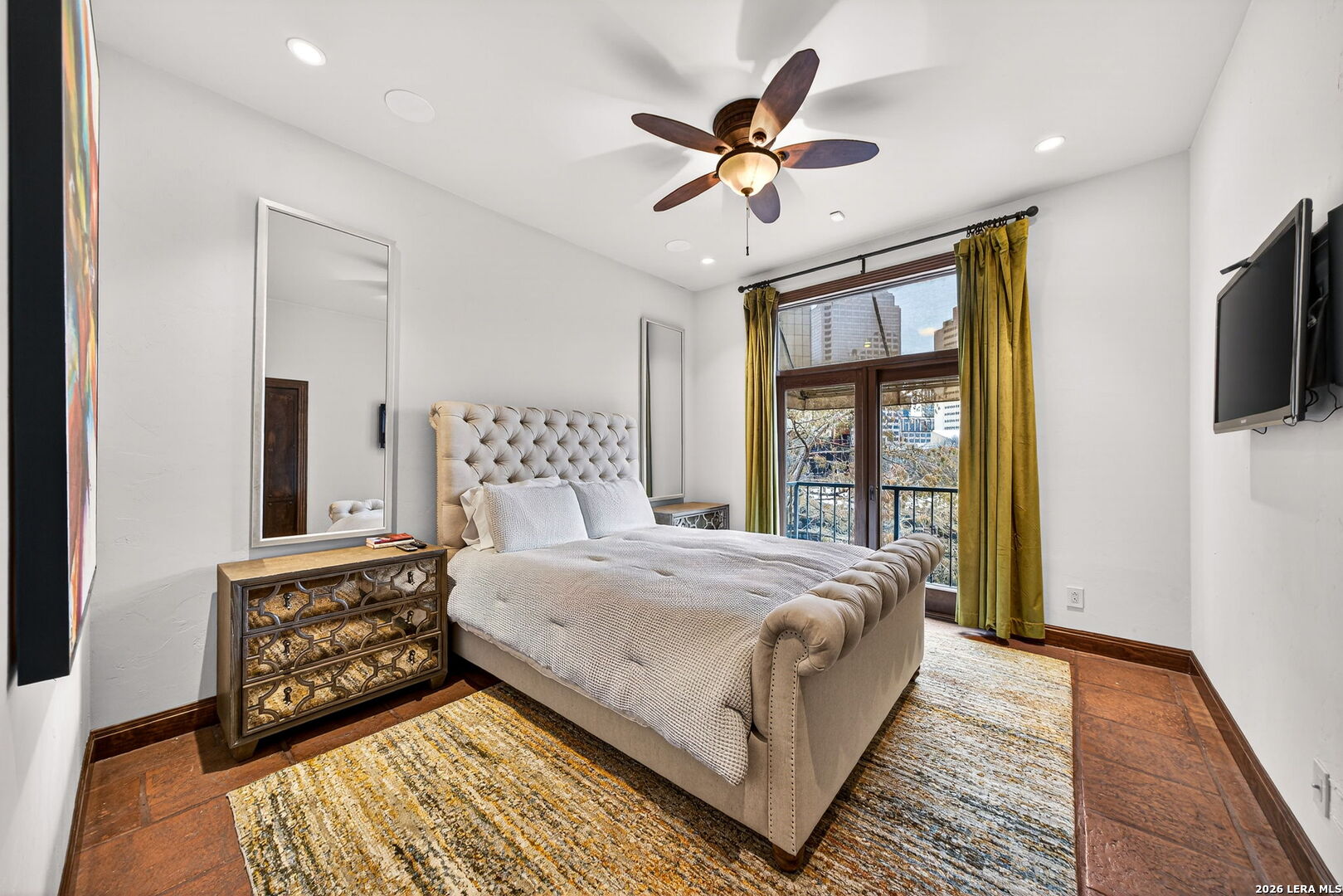 1022 Navarro San Antonio TX 78205