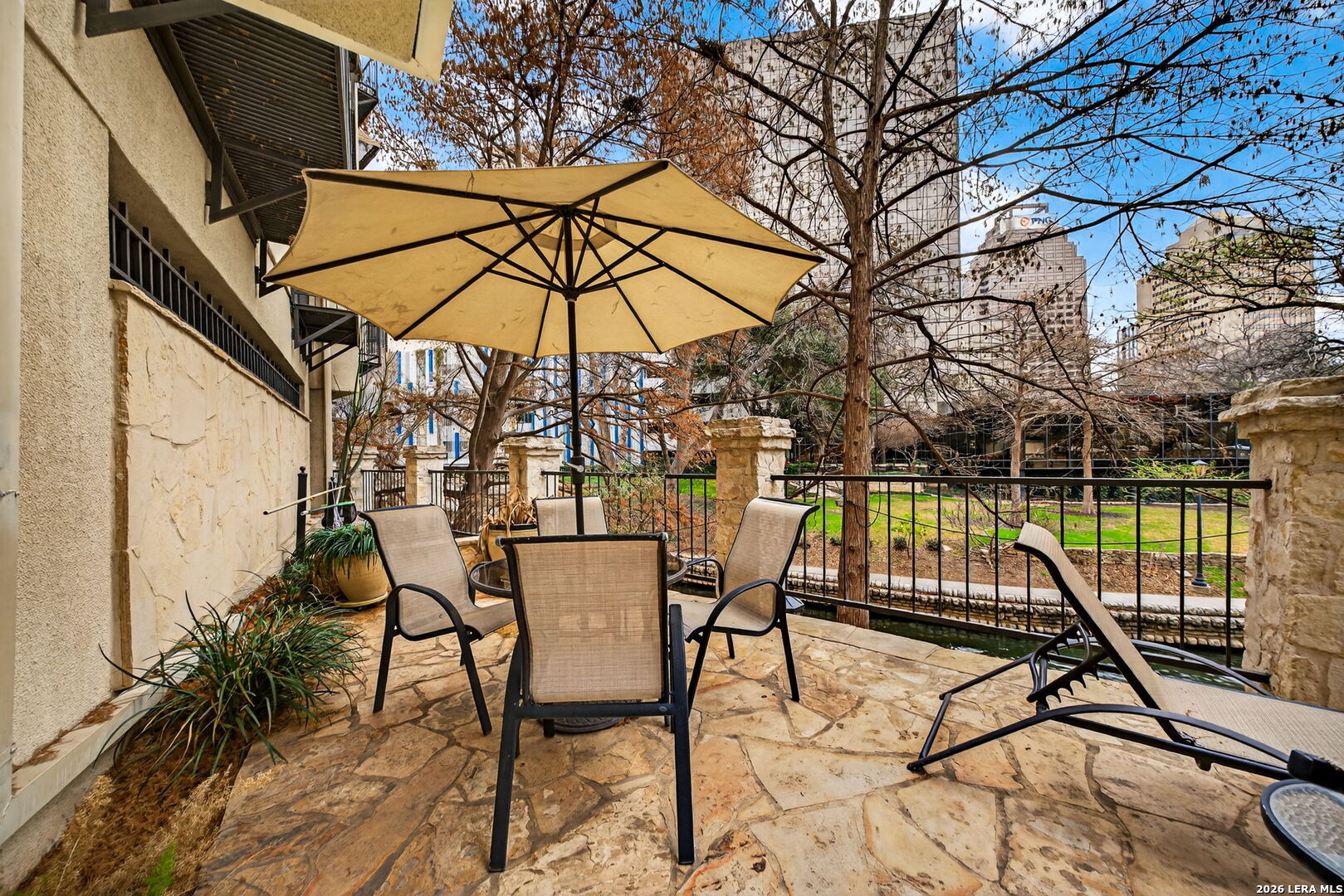 1022 Navarro San Antonio TX 78205