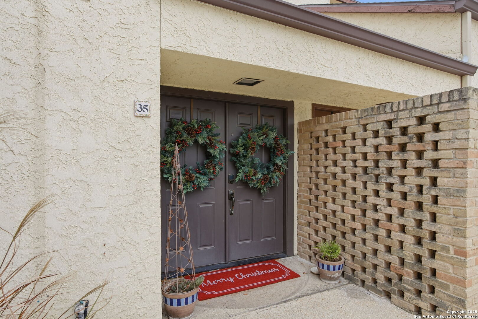 7123 Thrush View San Antonio TX 78209
