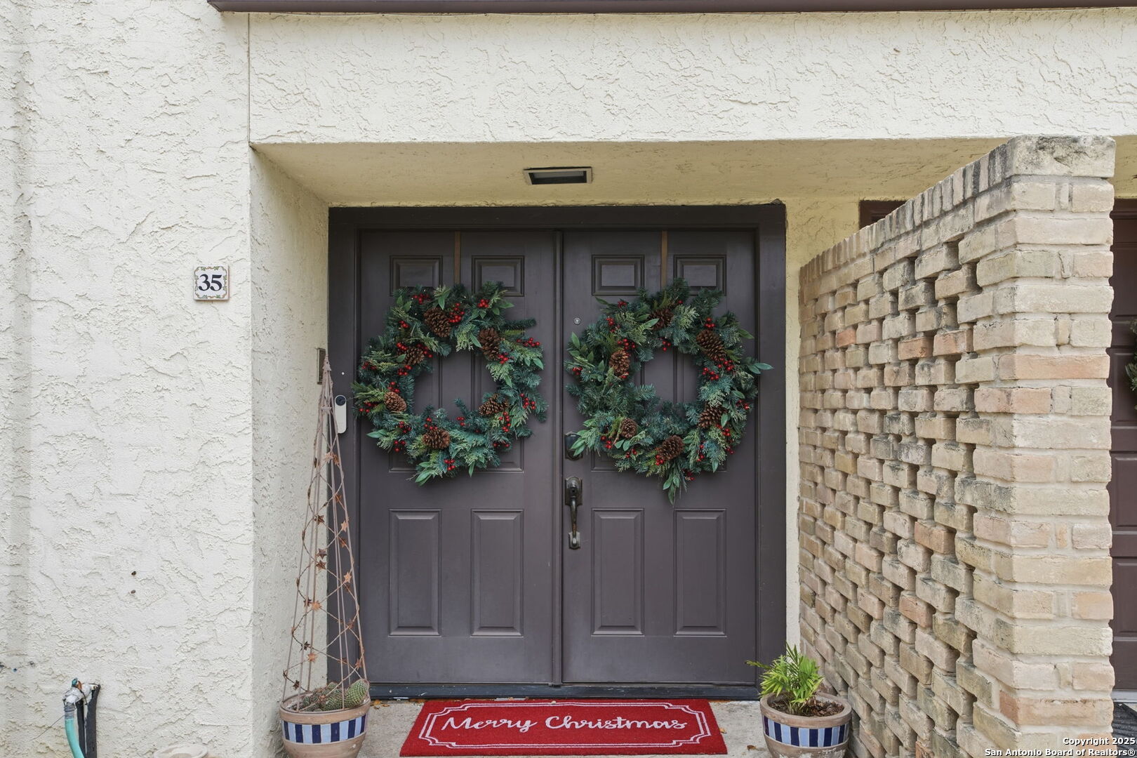 7123 Thrush View San Antonio TX 78209