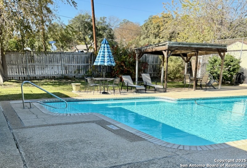 7123 Thrush View San Antonio TX 78209