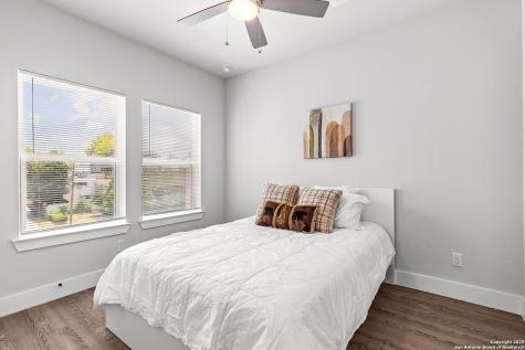 415 Ira Avenue San Antonio TX 78209