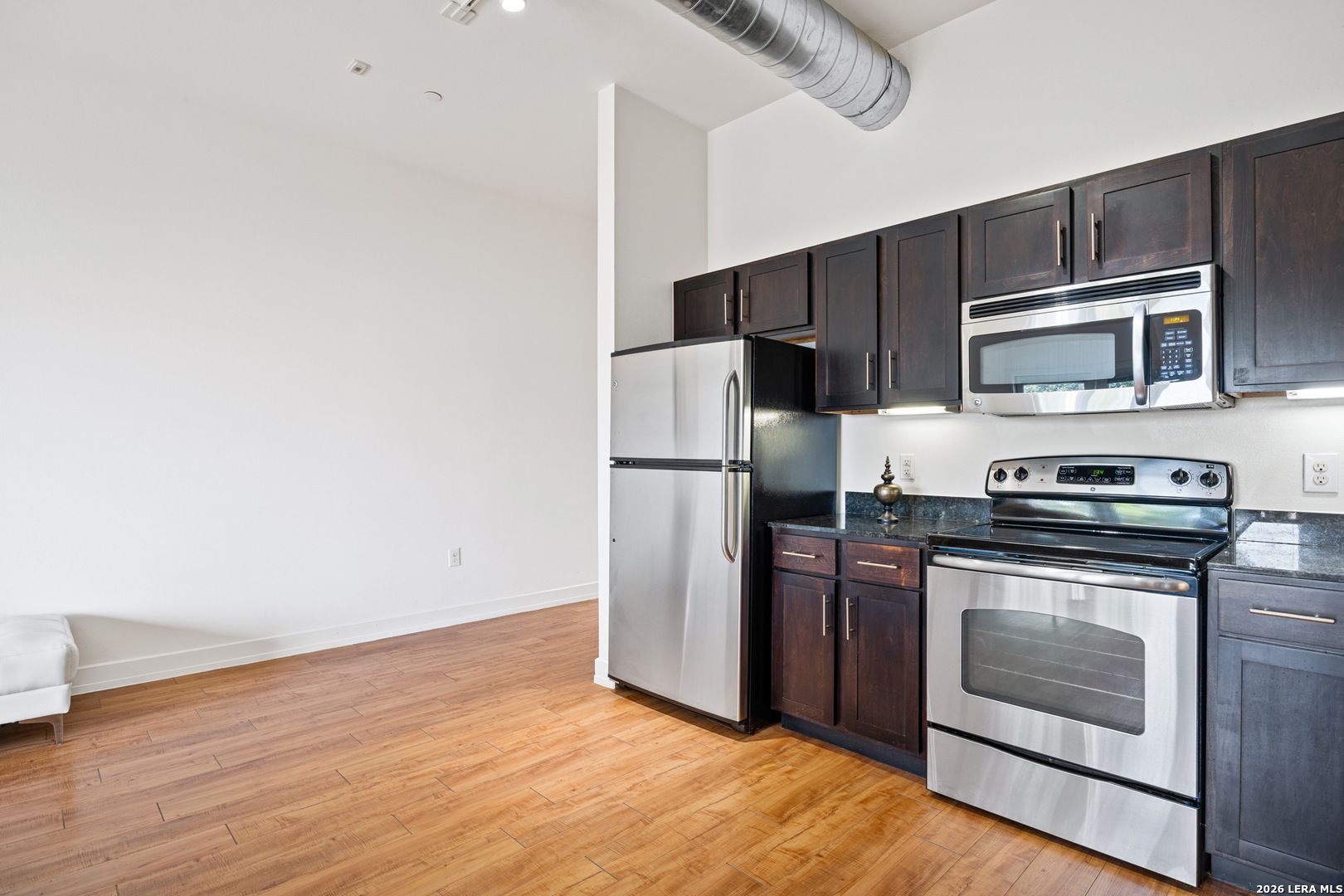 1401 S Flores San Antonio TX 78204