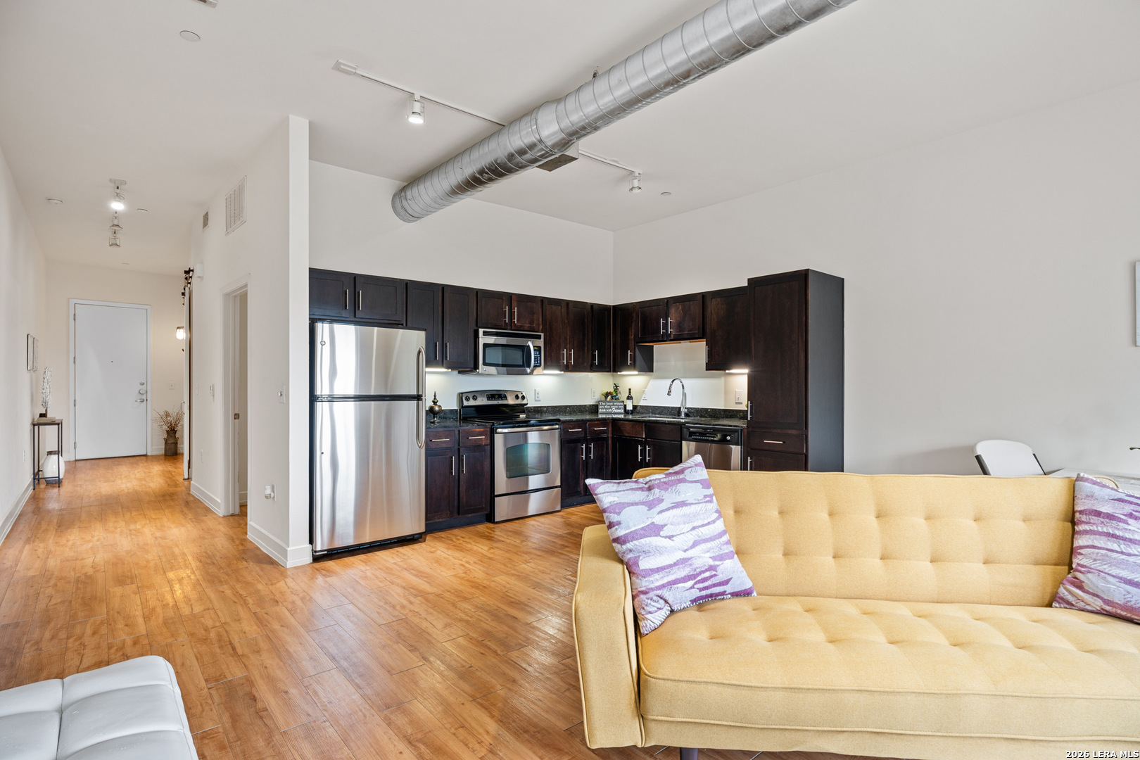 1401 S Flores San Antonio TX 78204