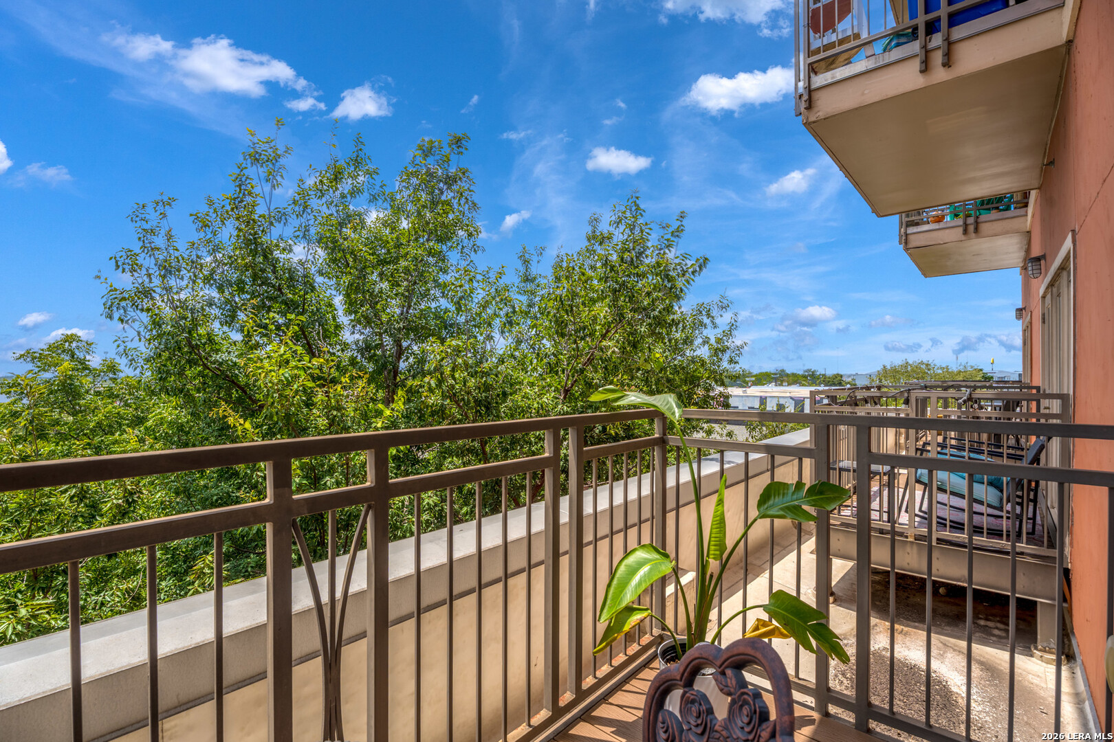1401 S Flores San Antonio TX 78204