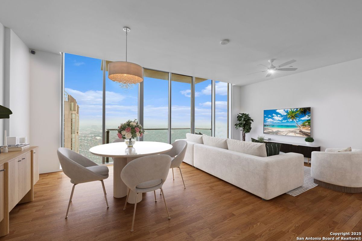 610 E Market San Antonio TX 78205