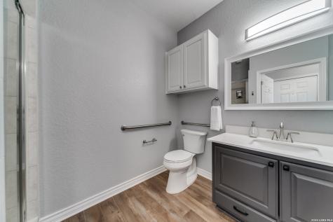 20 E Tapatio Boerne TX 78006