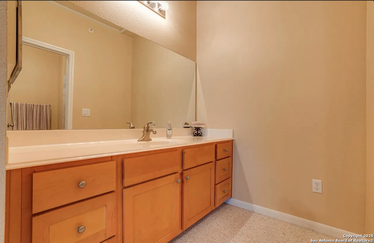 6160 Eckhert San Antonio TX 78240