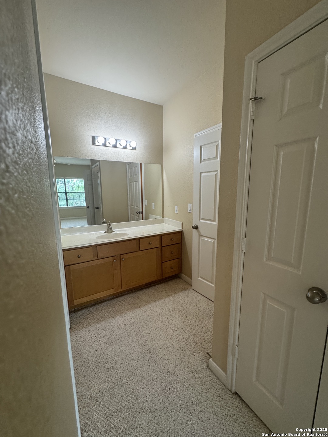 6160 Eckhert San Antonio TX 78240