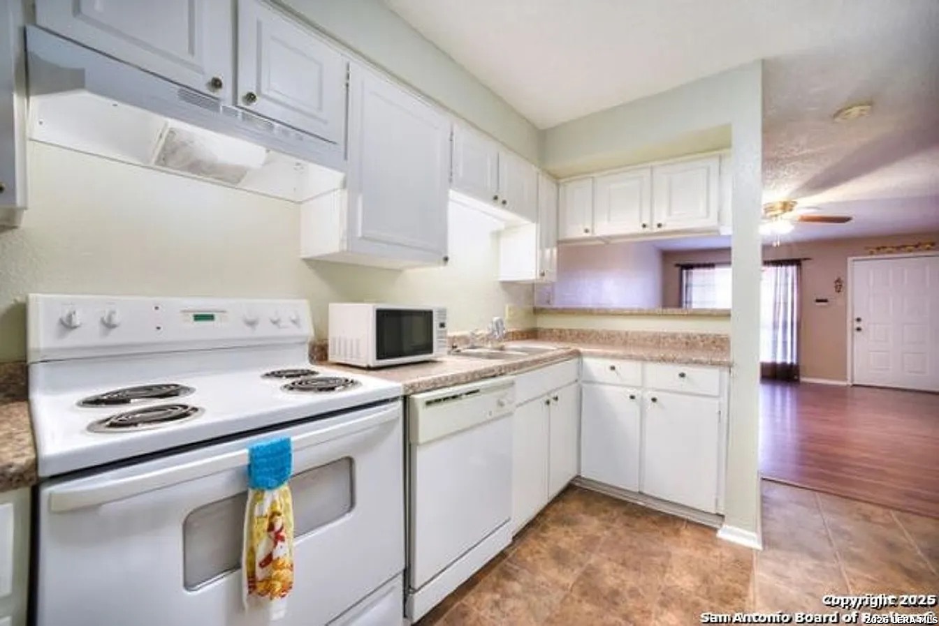 3243 Nacogdoches Road San Antonio TX 78217