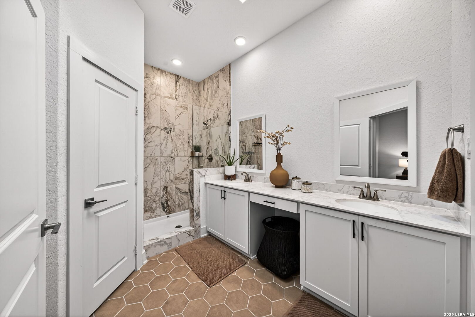 8851 Oakland Road San Antonio TX 78240