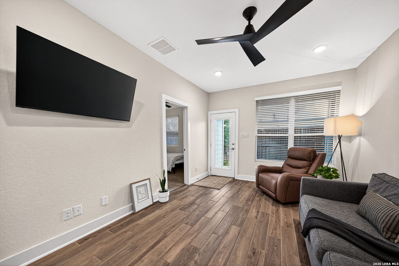 8851 Oakland Road San Antonio TX 78240