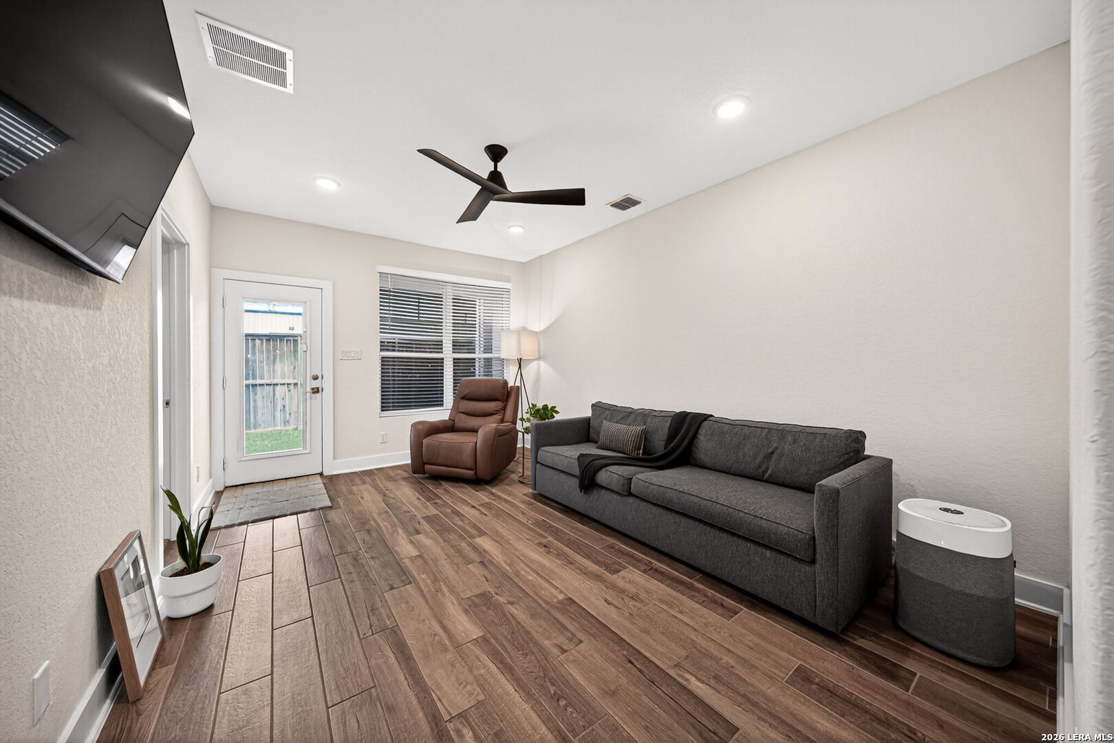 8851 Oakland Road San Antonio TX 78240