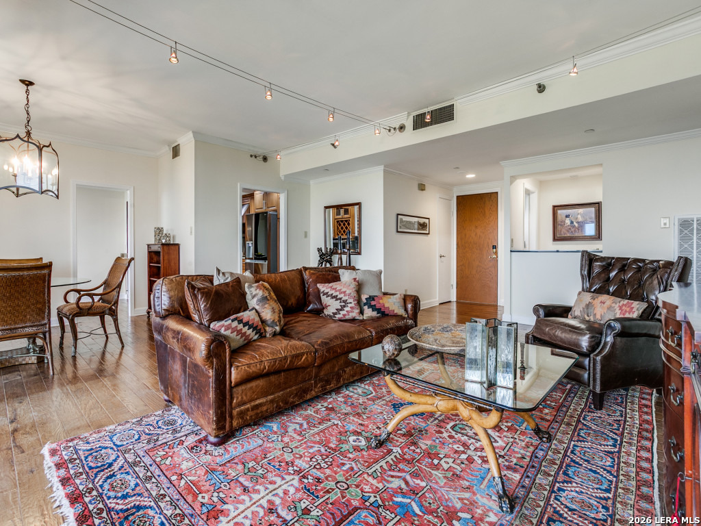 7887 Broadway San Antonio TX 78209