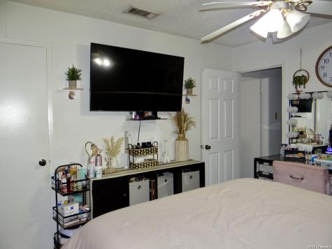 1051 Country Club Seguin TX 78155