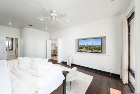 7701 Wurzbach San Antonio TX 78229