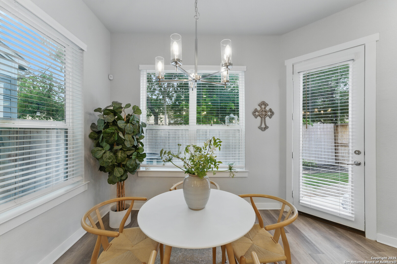 5843 Whitby Road San Antonio TX 78240