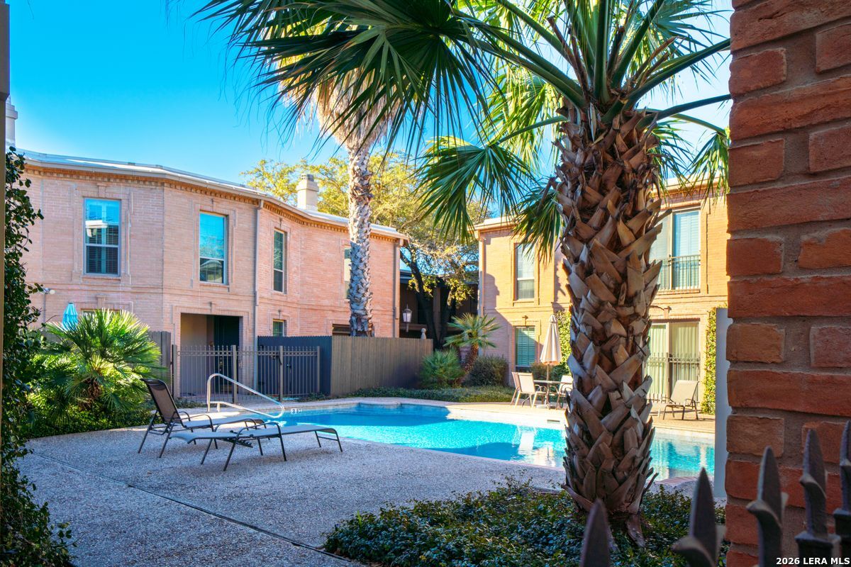 7707 Broadway San Antonio TX 78209