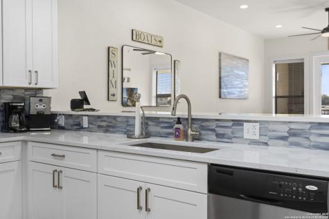 1000 The Cape Horseshoe Bay TX 78657