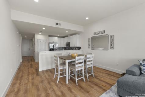 1000 The Cape Horseshoe Bay TX 78657