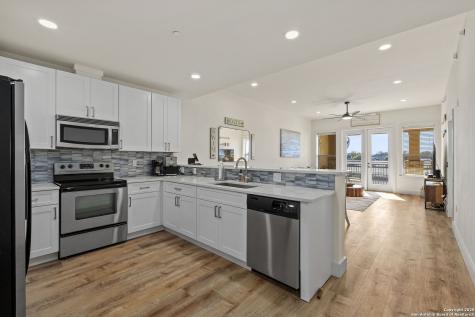 1000 The Cape Horseshoe Bay TX 78657
