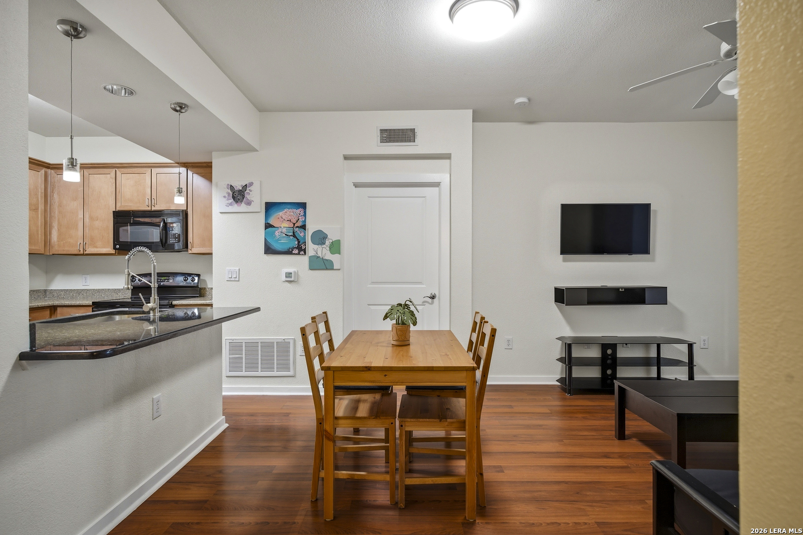 7342 Oak Manor Drive San Antonio TX 78229
