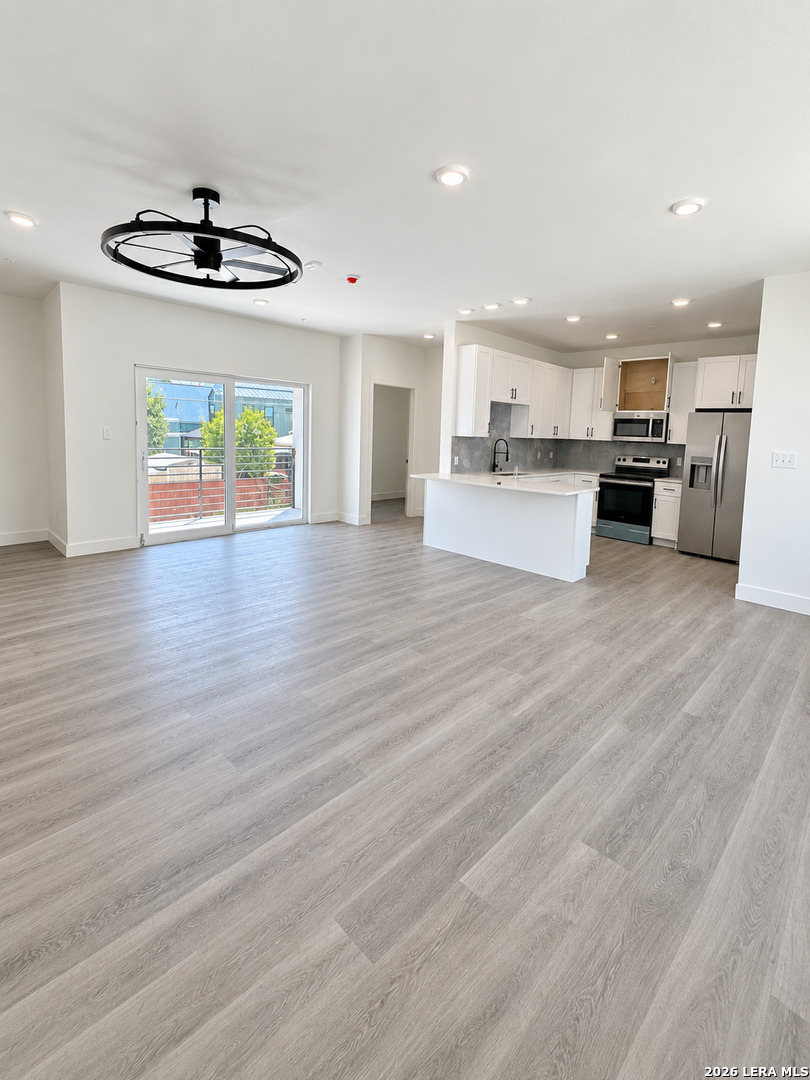 2619 S Flores Street San Antonio TX 78204