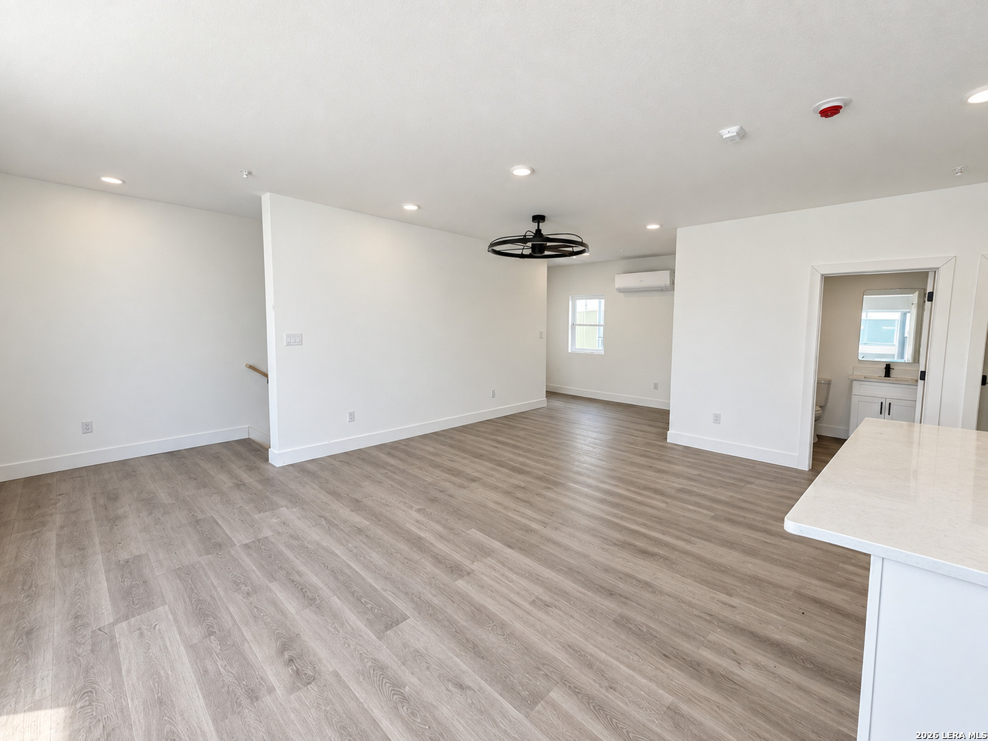 2619 S Flores Street San Antonio TX 78204