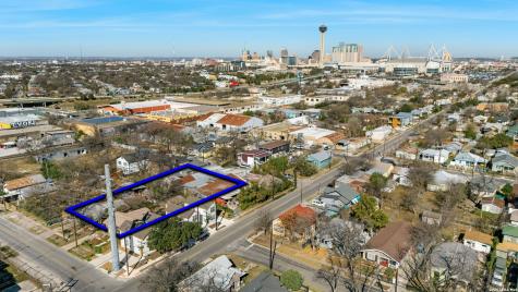 631 E Carolina San Antonio TX 78210