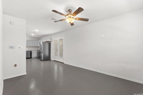 631 E Carolina San Antonio TX 78210