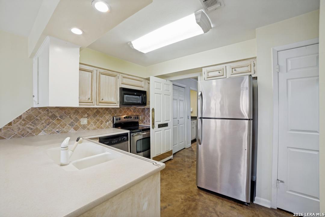 5359 Fredericksburg Road San Antonio TX 78229