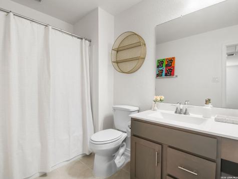 14839 Vance Jackson #303 San Antonio TX 78249