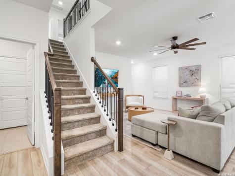 14839 Vance Jackson #303 San Antonio TX 78249