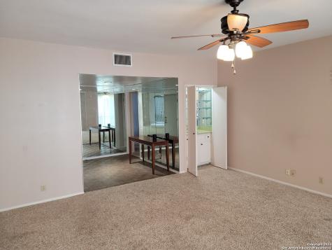 3678 Hidden Drive San Antonio TX 78217
