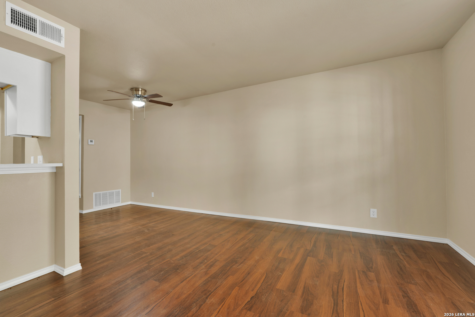 8702 Village San Antonio TX 78217