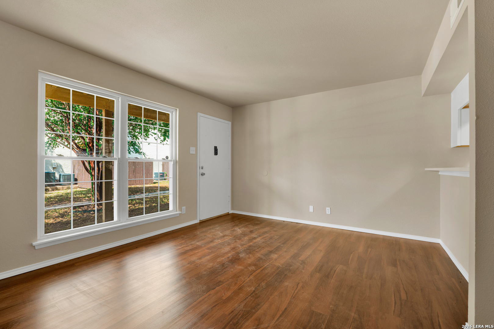 8702 Village San Antonio TX 78217