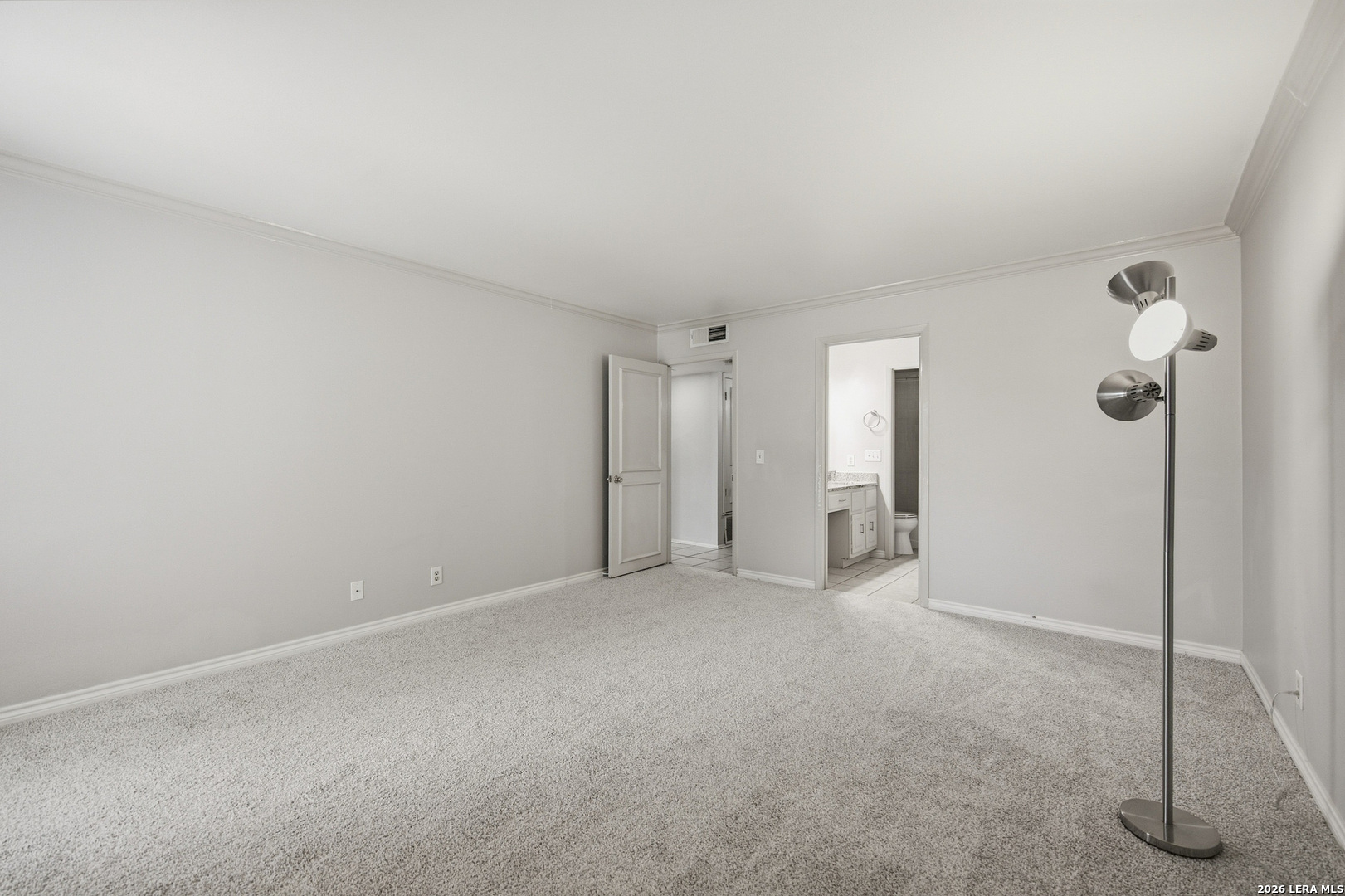 7834 Broadway Street San Antonio TX 78209
