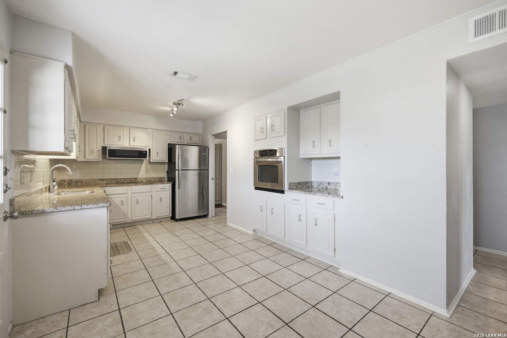 7834 Broadway Street San Antonio TX 78209