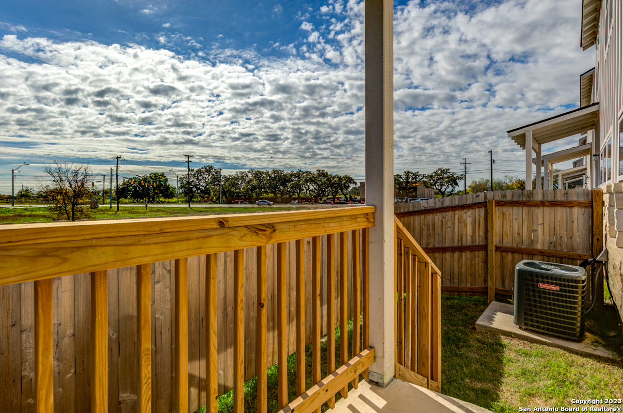 240 Sapphire New Braunfels TX 78130
