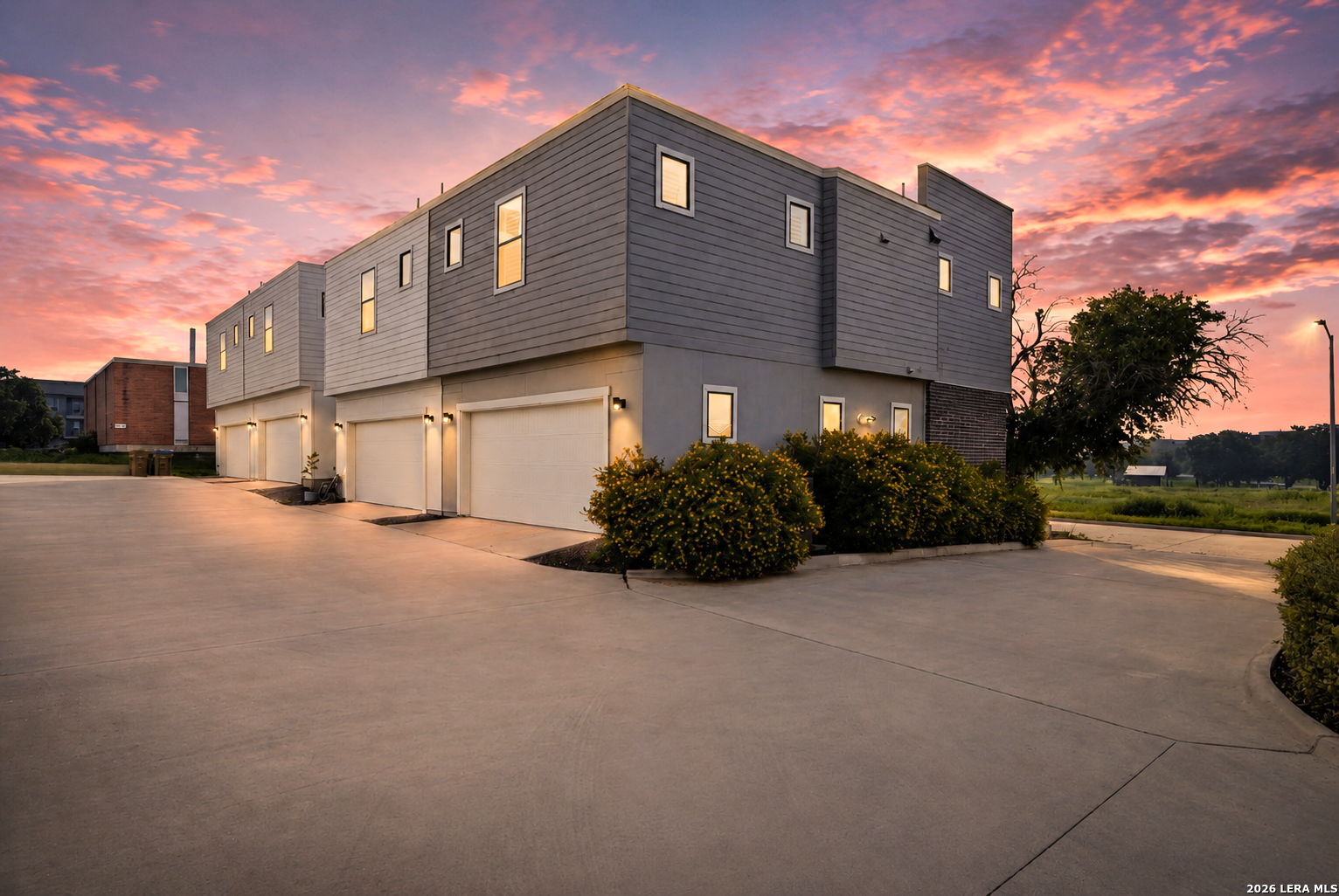 7911 Southlake San Antonio TX 78235