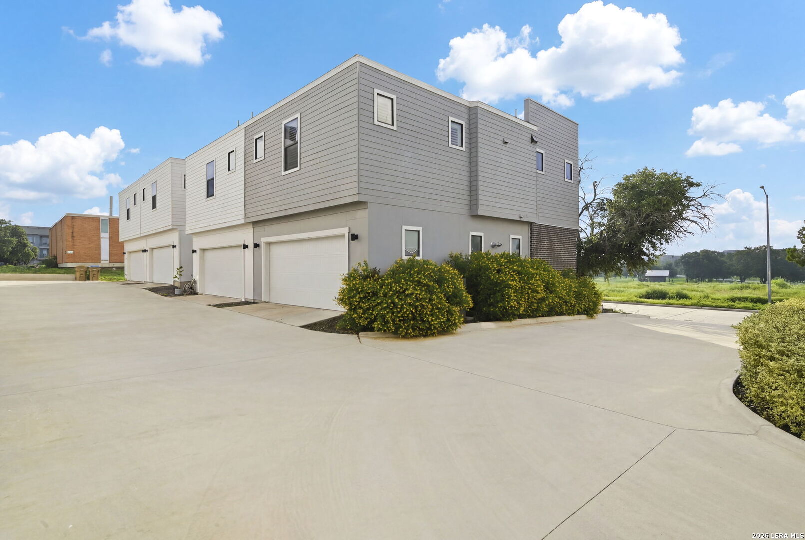 7911 Southlake San Antonio TX 78235