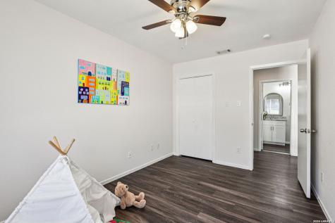 349 Harmony Court San Antonio TX 78217