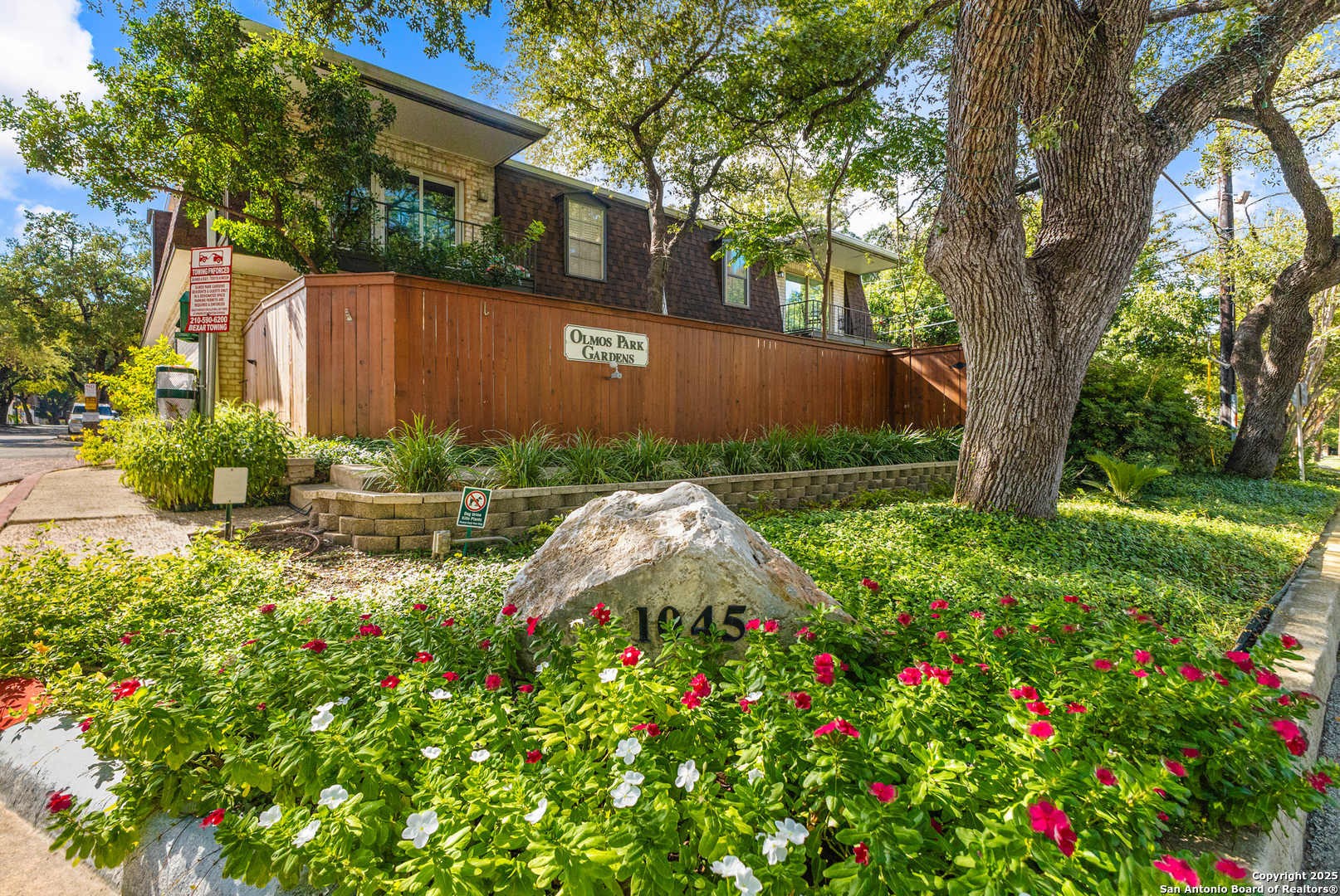 1045 Shook Avenue San Antonio TX 78212
