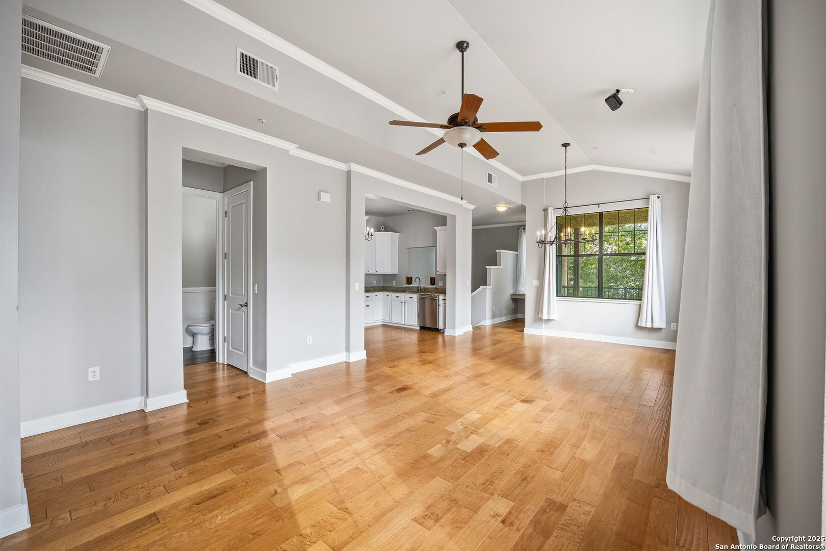 7342 Oak Manor San Antonio TX 78229
