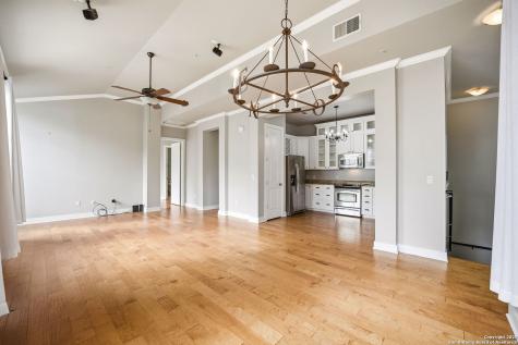 7342 Oak Manor San Antonio TX 78229