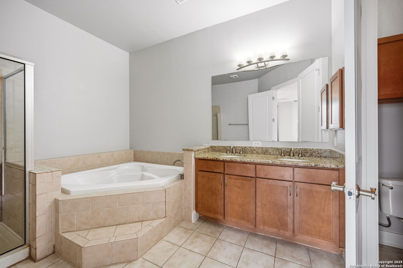 7342 Oak Manor San Antonio TX 78229