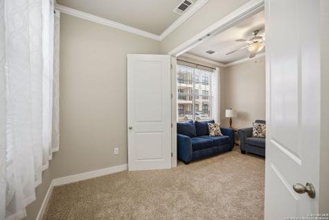 7342 Oak Manor San Antonio TX 78229