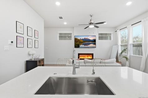 8851 Oakland San Antonio TX 78240