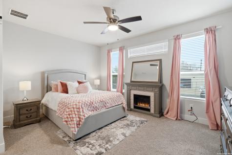 8851 Oakland San Antonio TX 78240